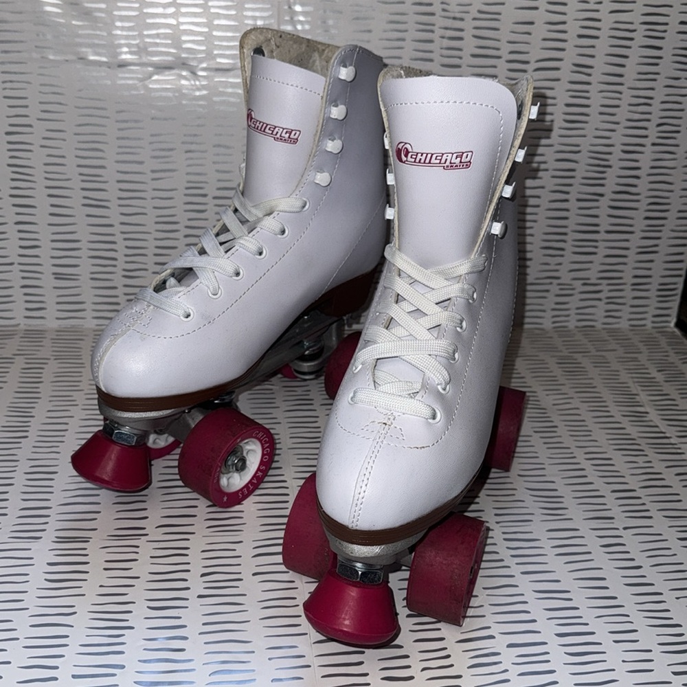 Chicago White Roller Skates
